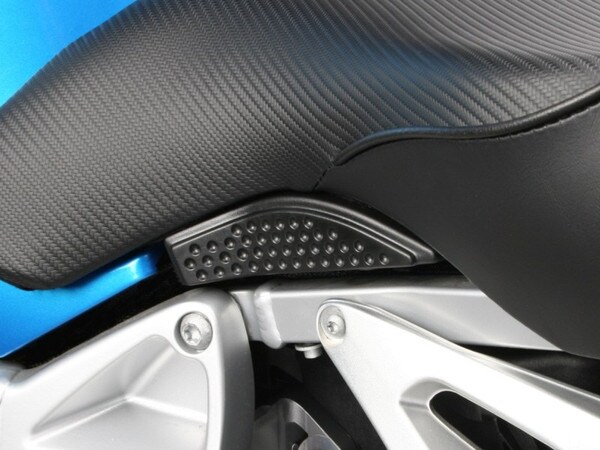 World Sport Modular Seat System on the K 1200 R with decorative trim.